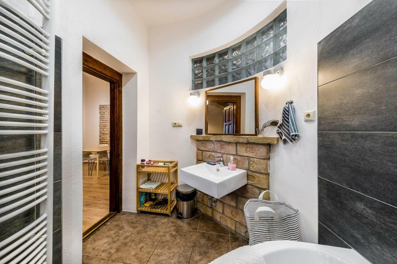 French Touch Apartment With Free Parking Budapest Exterior photo